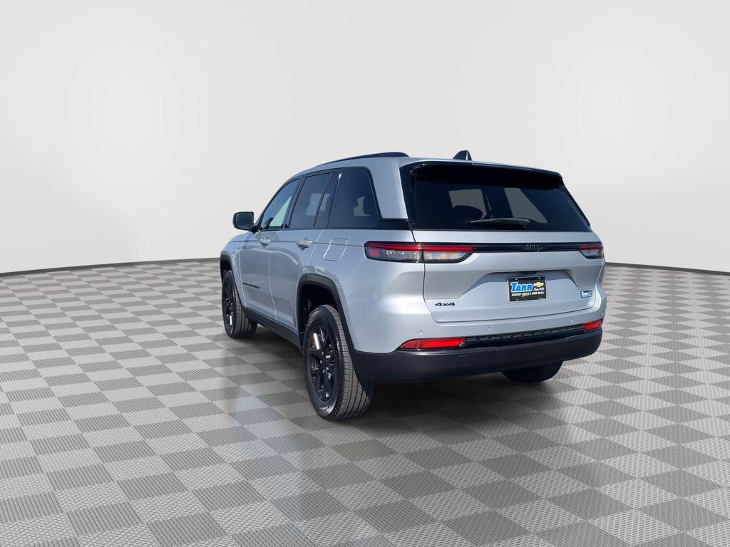 used 2024 Jeep Grand Cherokee car, priced at $35,926
