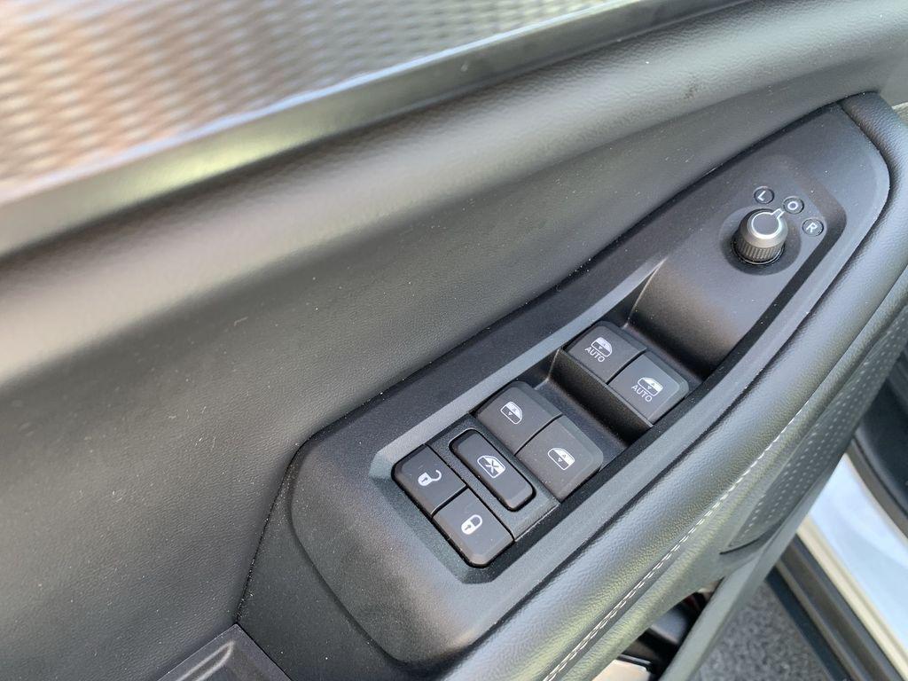 used 2024 Jeep Grand Cherokee car, priced at $35,926