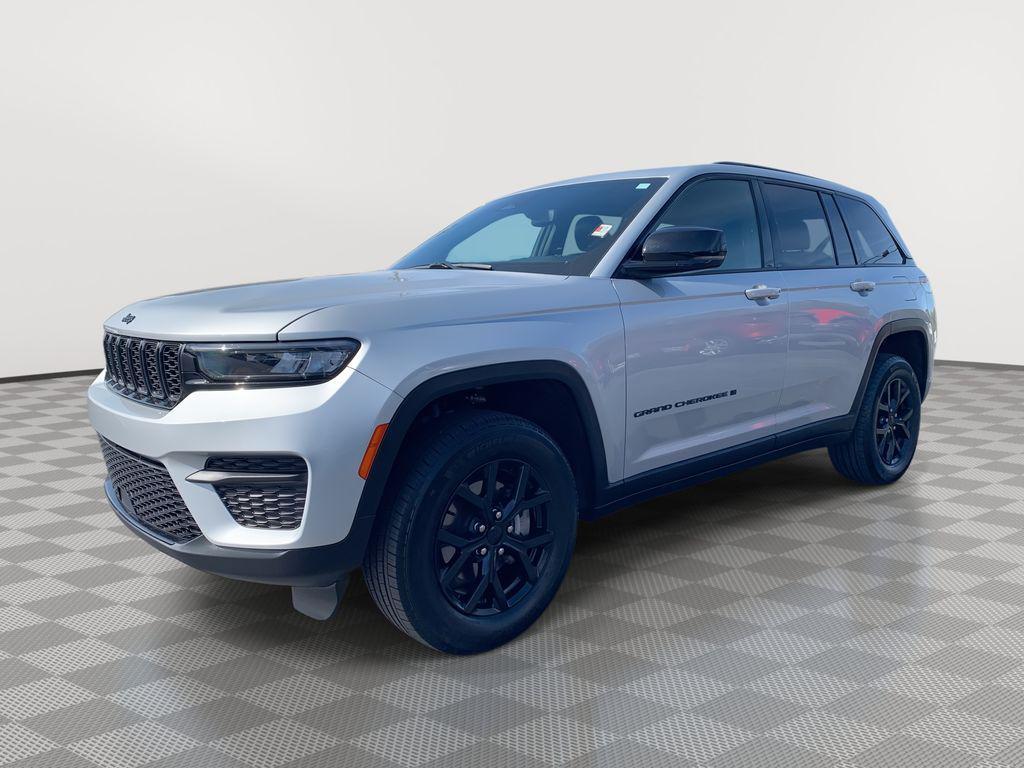 used 2024 Jeep Grand Cherokee car, priced at $35,926
