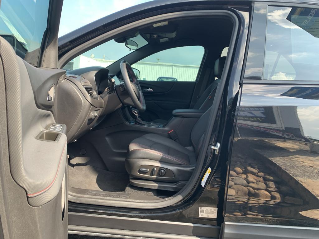 used 2023 Chevrolet Equinox car, priced at $27,390