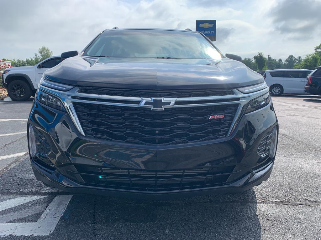 used 2023 Chevrolet Equinox car, priced at $27,390