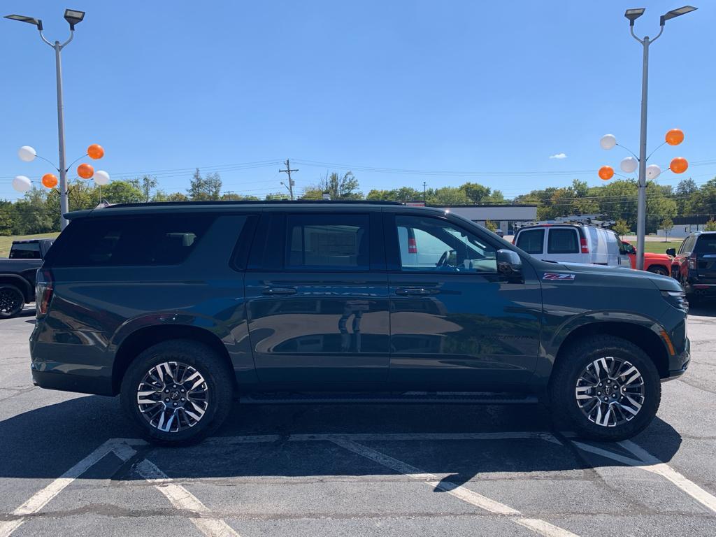 new 2025 Chevrolet Suburban car, priced at $79,679