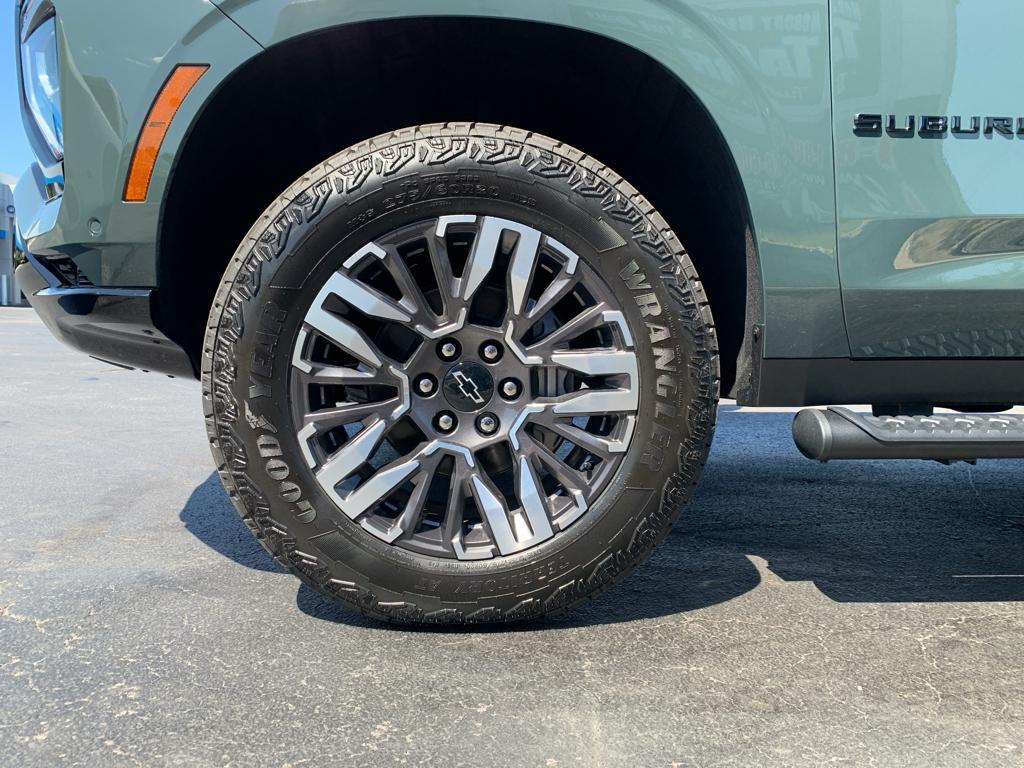new 2025 Chevrolet Suburban car, priced at $79,679