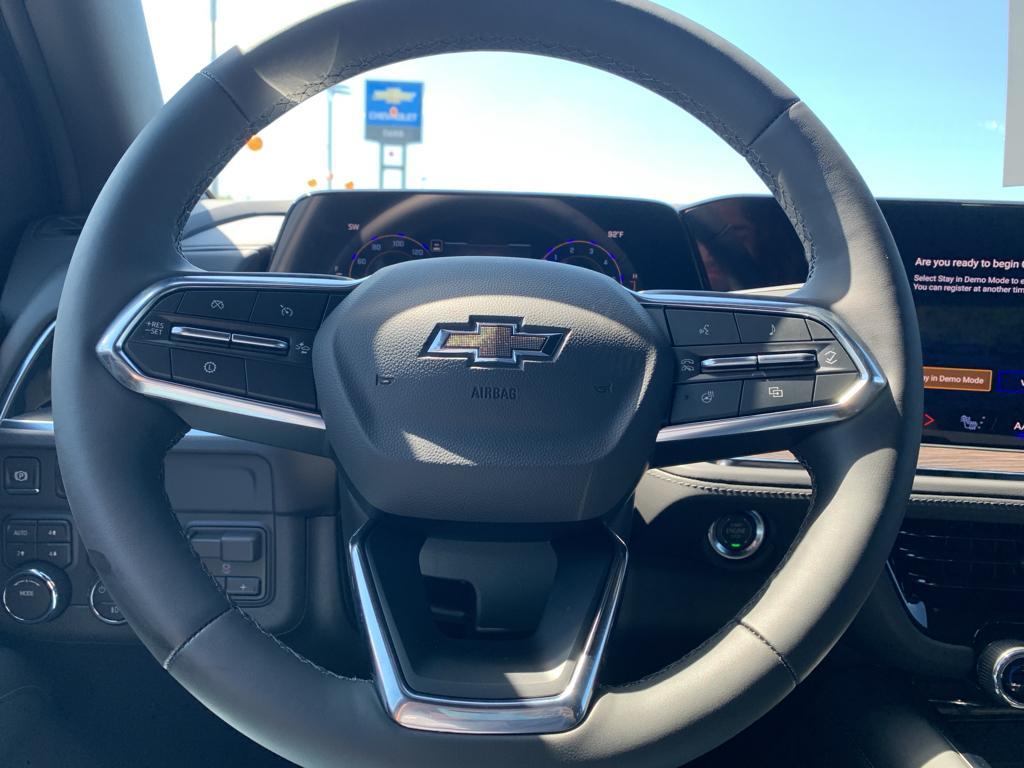 new 2025 Chevrolet Suburban car, priced at $79,679