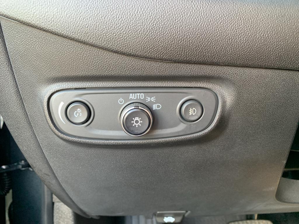 used 2020 Chevrolet Equinox car, priced at $23,550