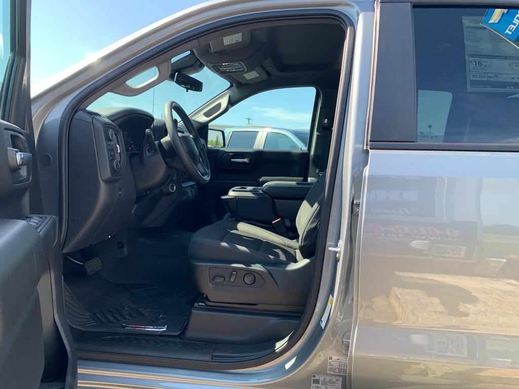 new 2025 Chevrolet Silverado 1500 car, priced at $48,675