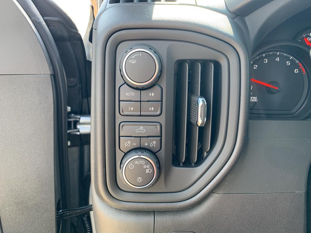new 2025 Chevrolet Silverado 1500 car, priced at $48,675