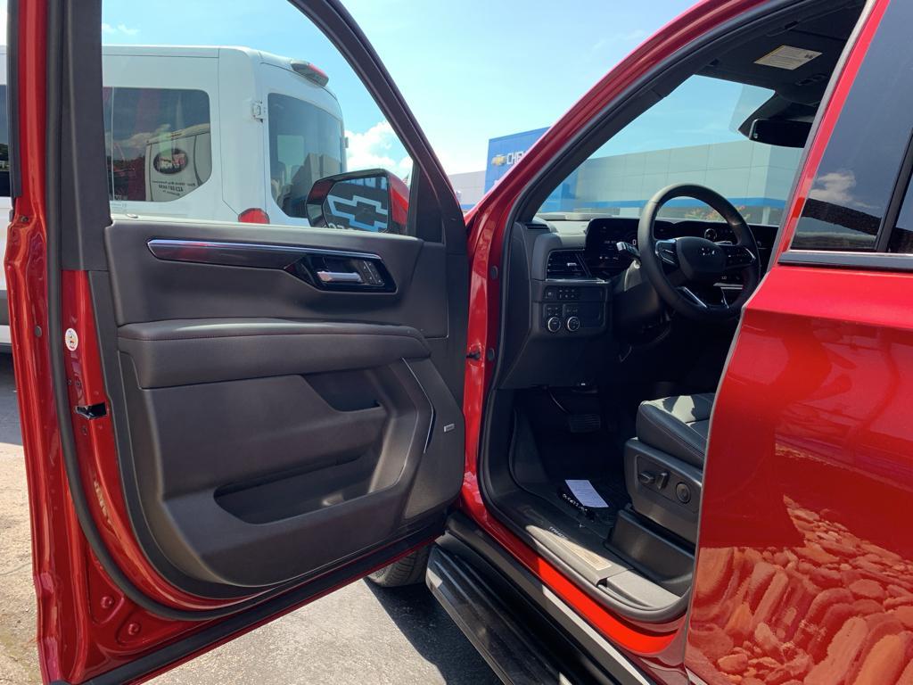 new 2025 Chevrolet Tahoe car, priced at $75,990