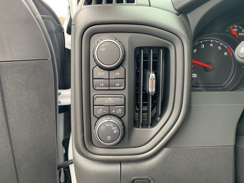 new 2025 Chevrolet Silverado 1500 car, priced at $48,675