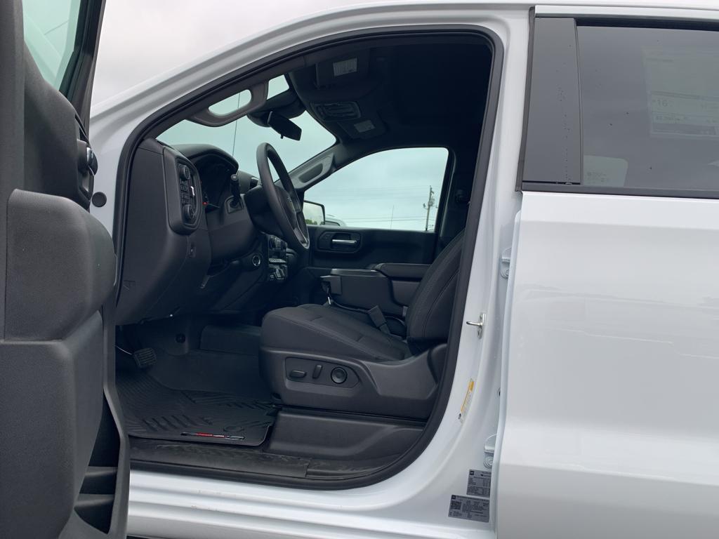new 2025 Chevrolet Silverado 1500 car, priced at $48,675