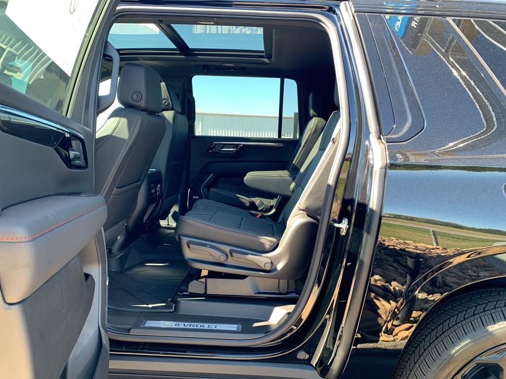 new 2025 Chevrolet Suburban car, priced at $87,562