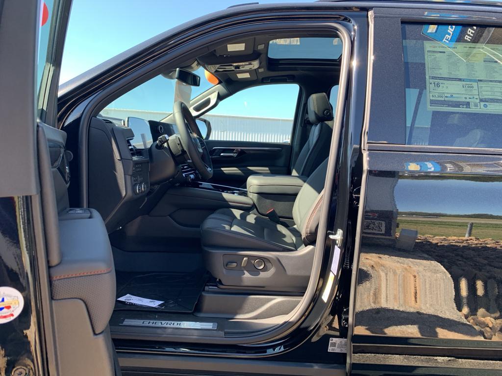 new 2025 Chevrolet Suburban car, priced at $87,562