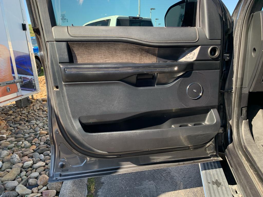used 2020 Ford Expedition Max car, priced at $29,755
