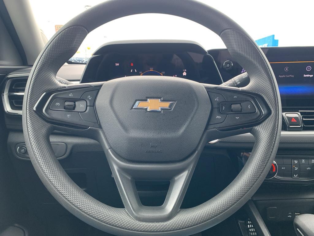 used 2025 Chevrolet TrailBlazer car, priced at $25,995