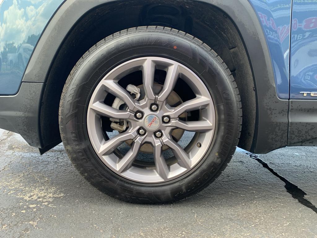 used 2024 GMC Terrain car, priced at $28,900
