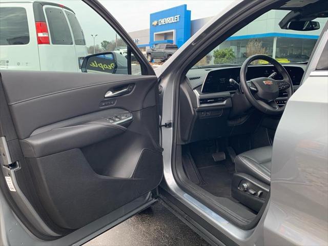 used 2024 Cadillac XT4 car, priced at $37,995