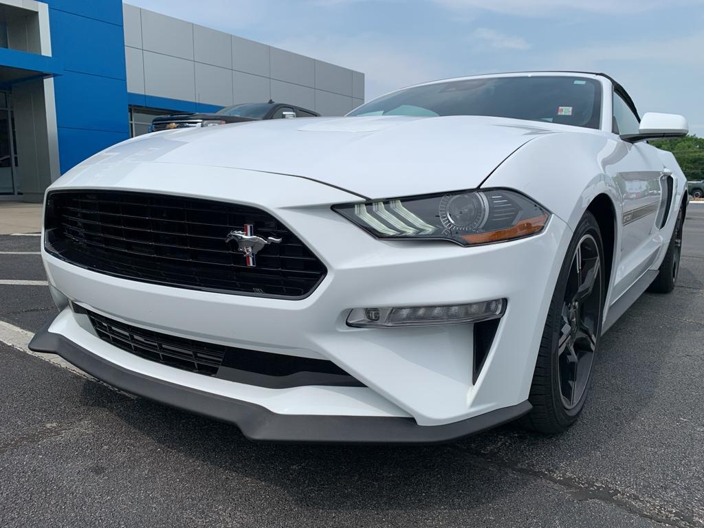 used 2021 Ford Mustang car, priced at $40,885