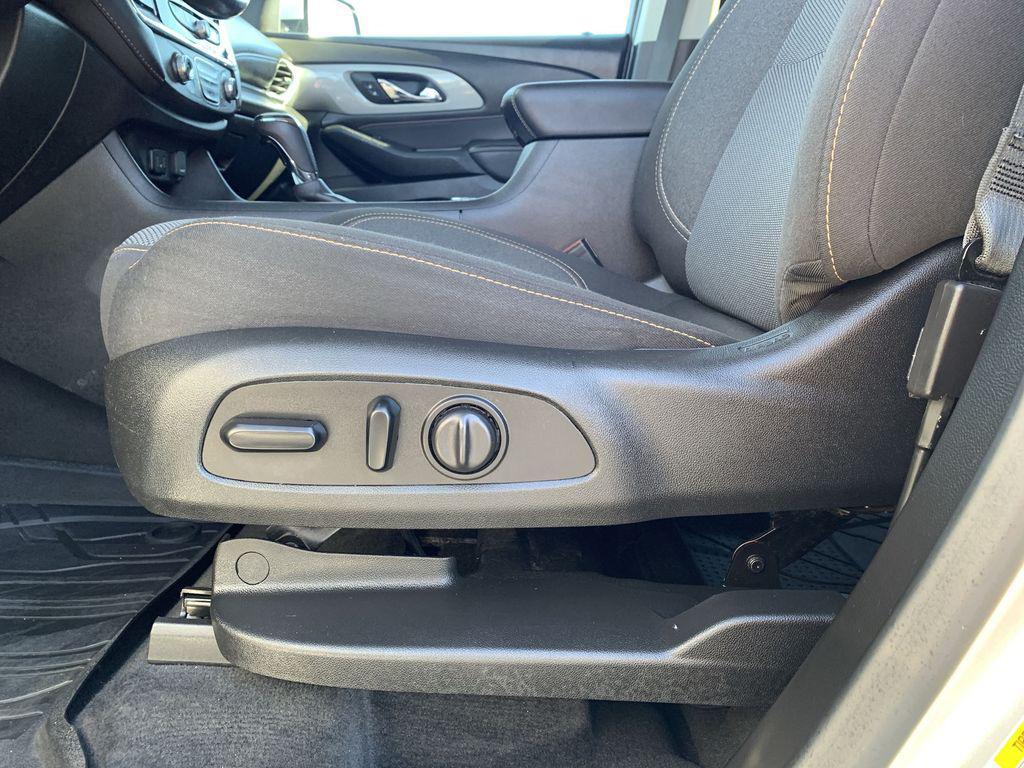 used 2020 Chevrolet Traverse car, priced at $20,515