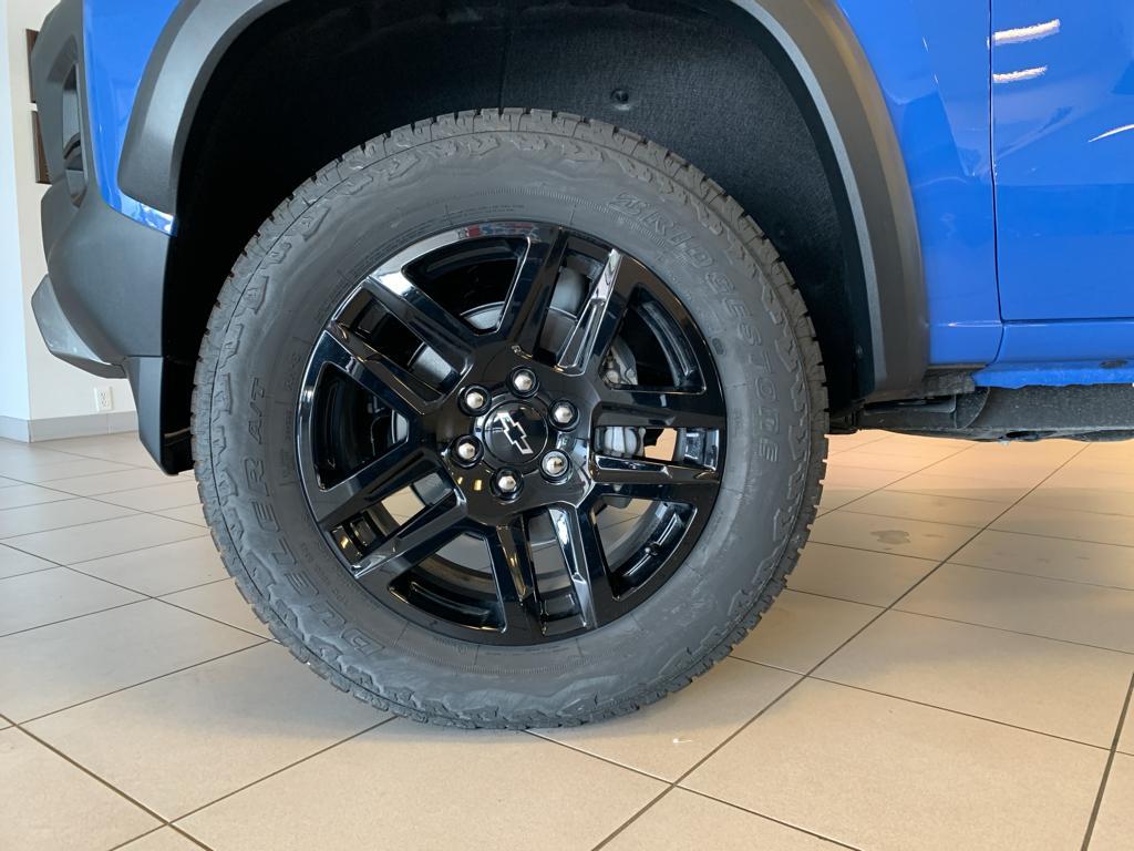 new 2025 Chevrolet Colorado car, priced at $45,890