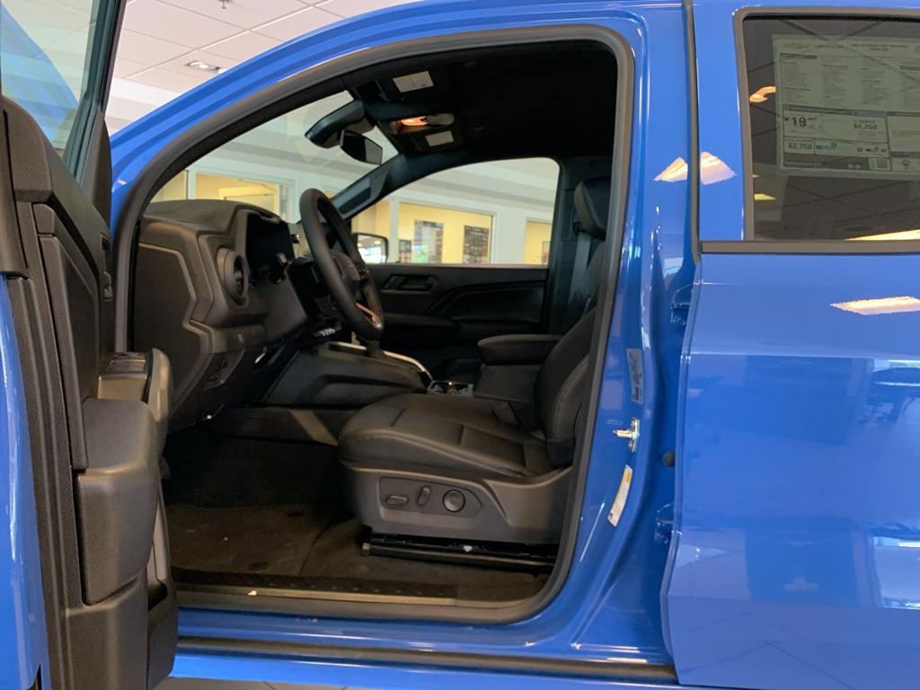 new 2025 Chevrolet Colorado car, priced at $45,890