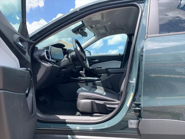 new 2025 Chevrolet Trax car, priced at $25,385