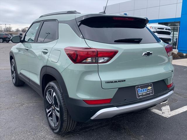 new 2025 Chevrolet TrailBlazer car, priced at $28,125