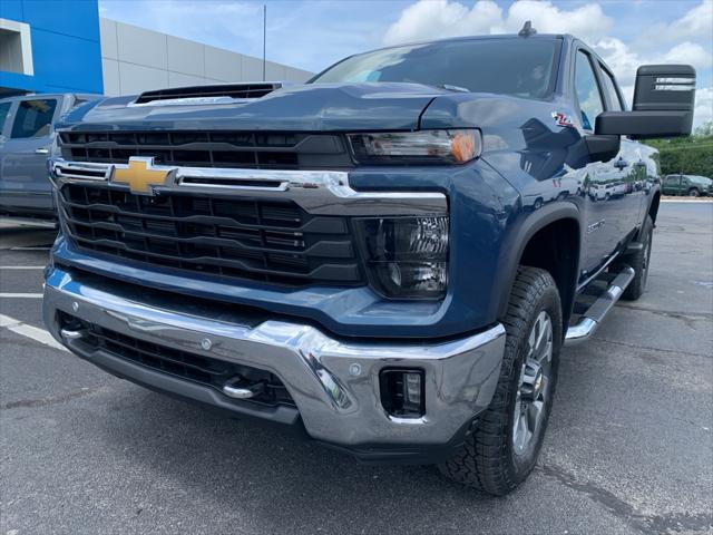 new 2025 Chevrolet Silverado 3500 car, priced at $75,105