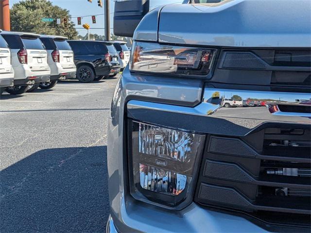 new 2025 Chevrolet Silverado 2500 car, priced at $70,945