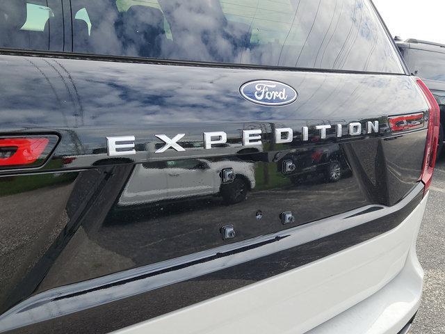 new 2025 Ford Expedition car, priced at $87,264