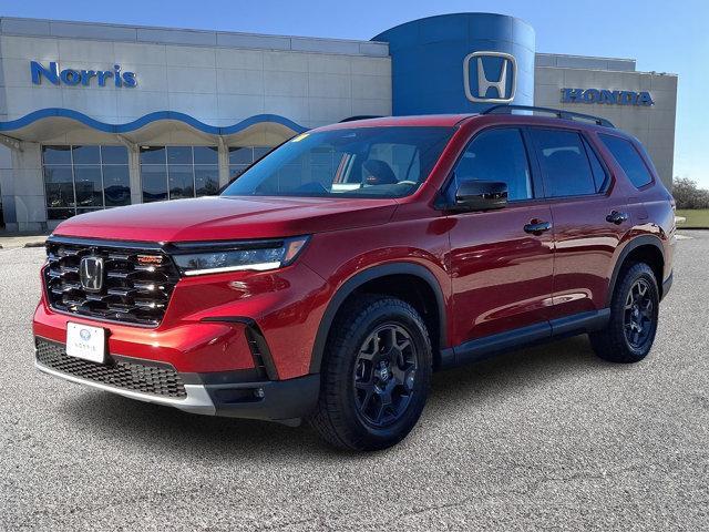 new 2025 Honda Pilot car, priced at $48,601