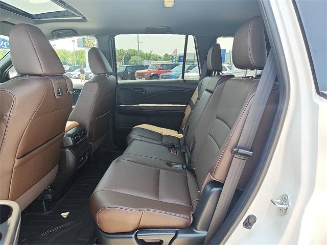 used 2025 Honda Passport car, priced at $38,887