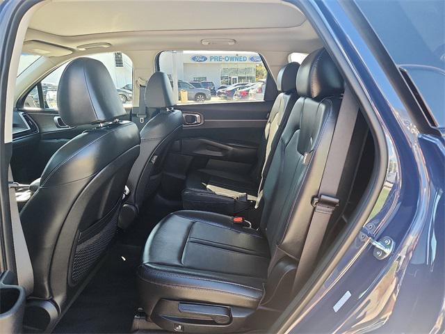 used 2024 Kia Sorento car, priced at $32,787
