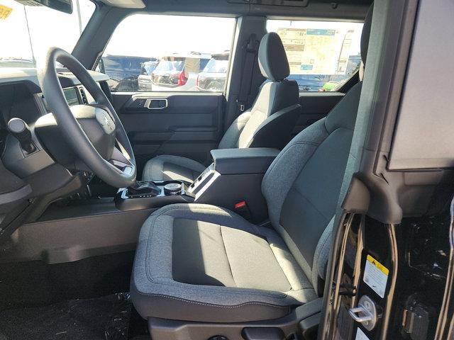 new 2025 Ford Bronco car, priced at $48,976