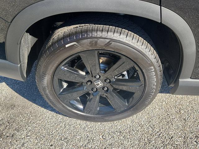 new 2025 Honda Pilot car, priced at $51,599
