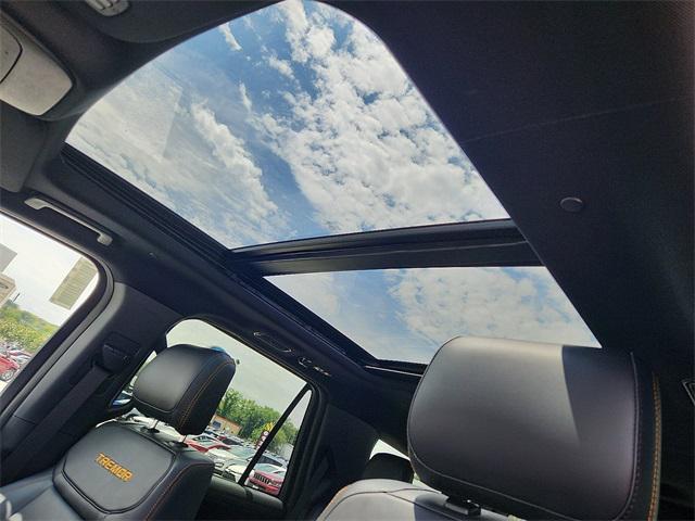 new 2025 Ford Expedition car, priced at $79,838