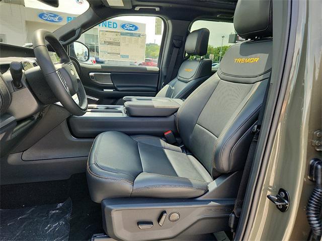 new 2025 Ford Expedition car, priced at $79,838