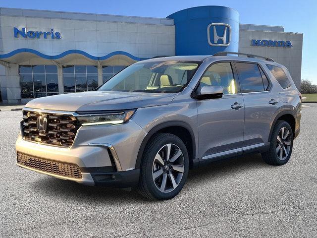 new 2025 Honda Pilot car, priced at $47,176