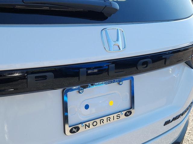 new 2025 Honda Pilot car, priced at $52,026