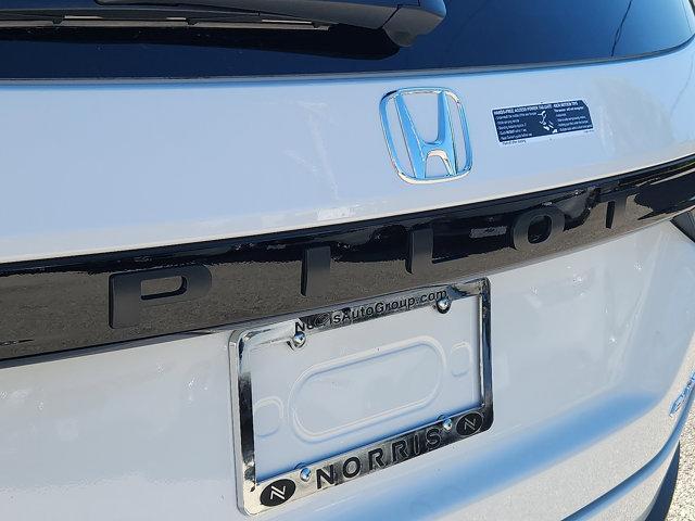 new 2025 Honda Pilot car, priced at $51,197