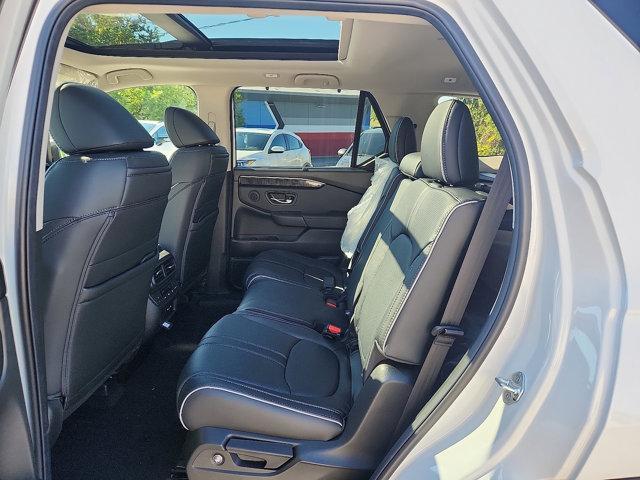 new 2025 Honda Pilot car, priced at $51,197