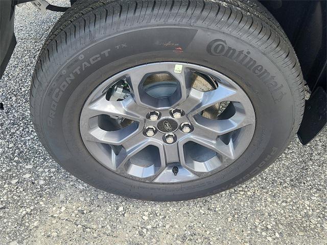 new 2025 Ford Maverick car, priced at $29,136