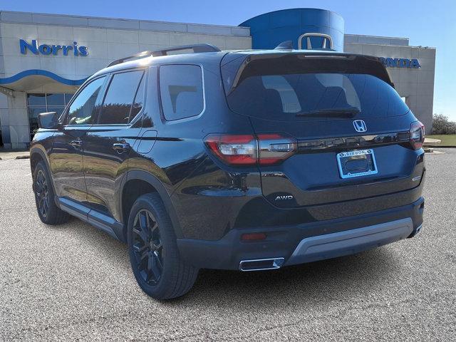 new 2025 Honda Pilot car, priced at $48,915