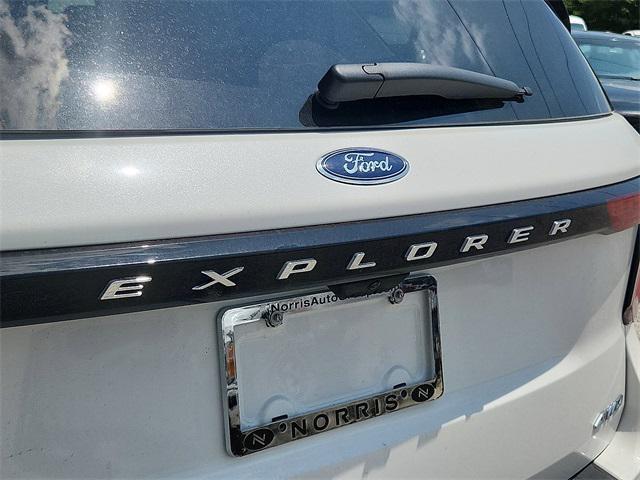 new 2025 Ford Explorer car, priced at $40,027