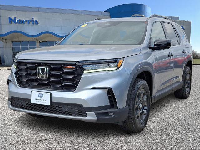 new 2025 Honda Pilot car, priced at $47,451