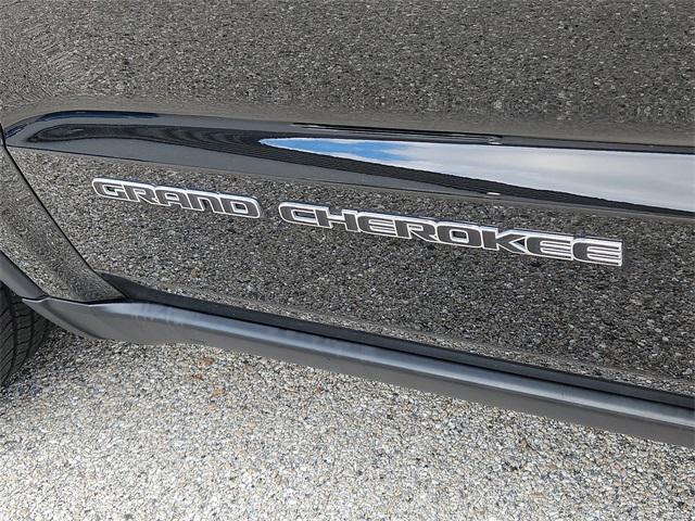 used 2021 Jeep Grand Cherokee car, priced at $23,787