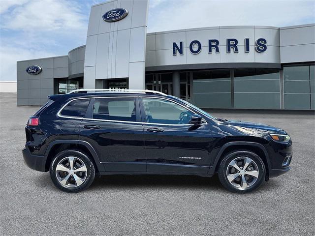 used 2019 Jeep Cherokee car, priced at $16,495