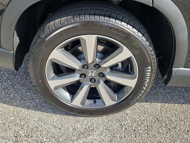 new 2025 Honda Pilot car, priced at $50,222