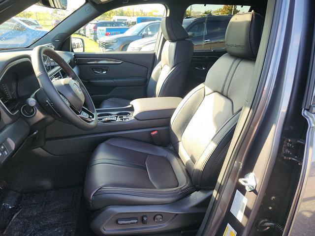 new 2025 Honda Pilot car, priced at $52,147