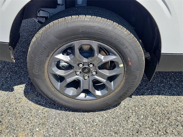 new 2025 Ford Maverick car, priced at $29,136