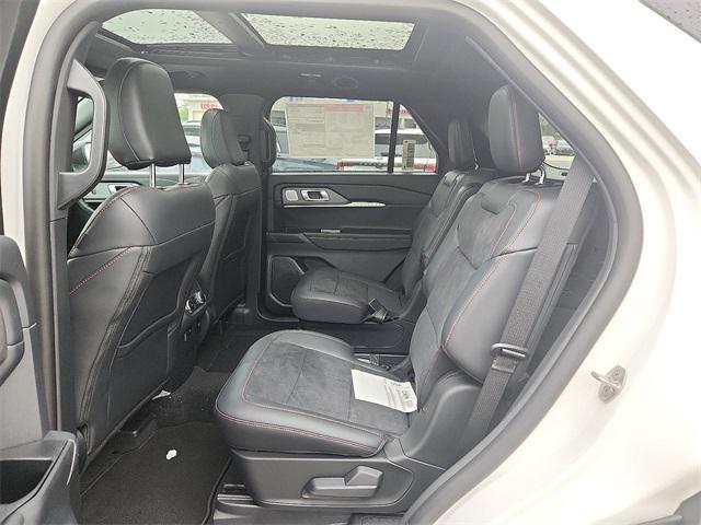new 2025 Ford Explorer car, priced at $55,173